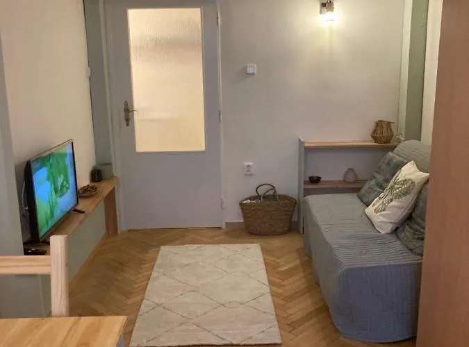 Jana Masaryka Apartment *